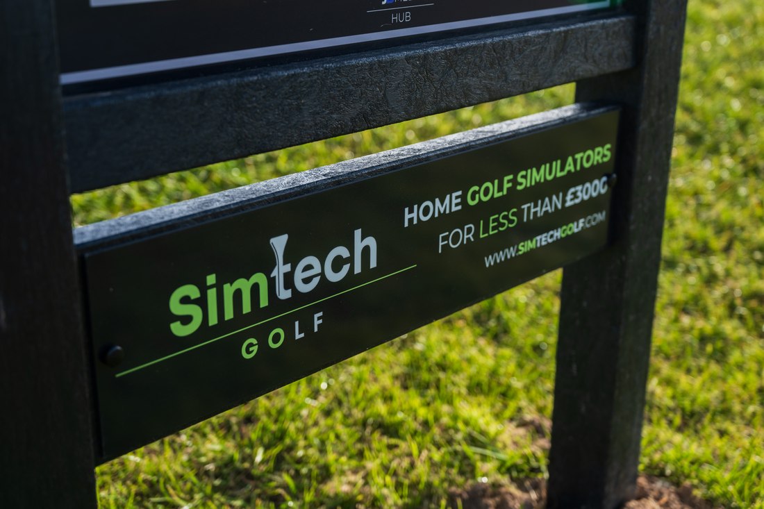 Simtech Golf’s panel on a JB tee sign
